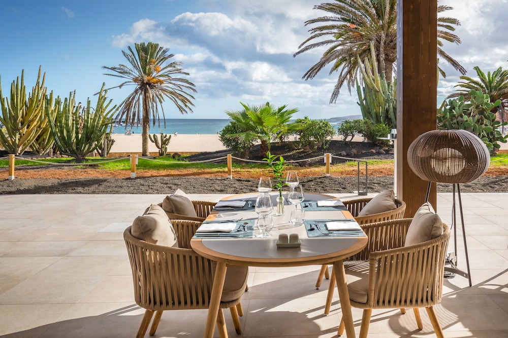 Barceló Fuerteventura Royal Level - Adults Only — Restaurant & bars in Costa de Antigua, Canary Islands