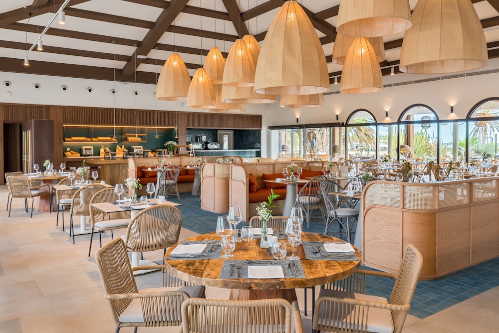 Barceló Fuerteventura Royal Level - Adults Only — Restaurant & bars in Costa de Antigua, Canary Islands