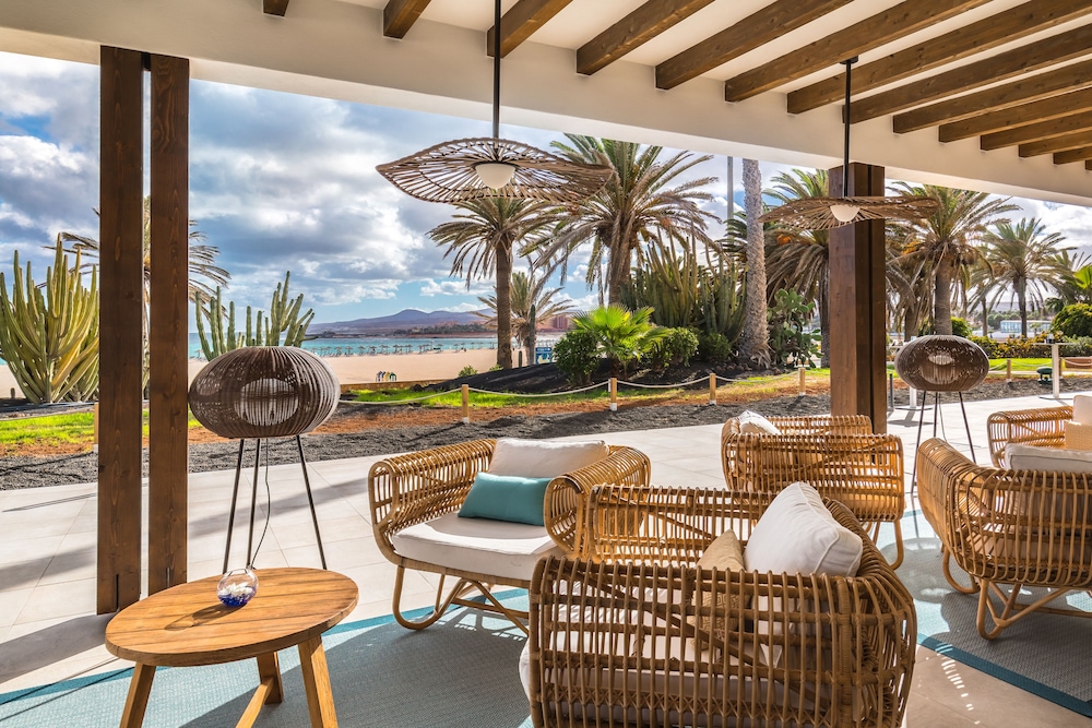 Barceló Fuerteventura Royal Level - Adults Only — Beach in Costa de Antigua, Canary Islands