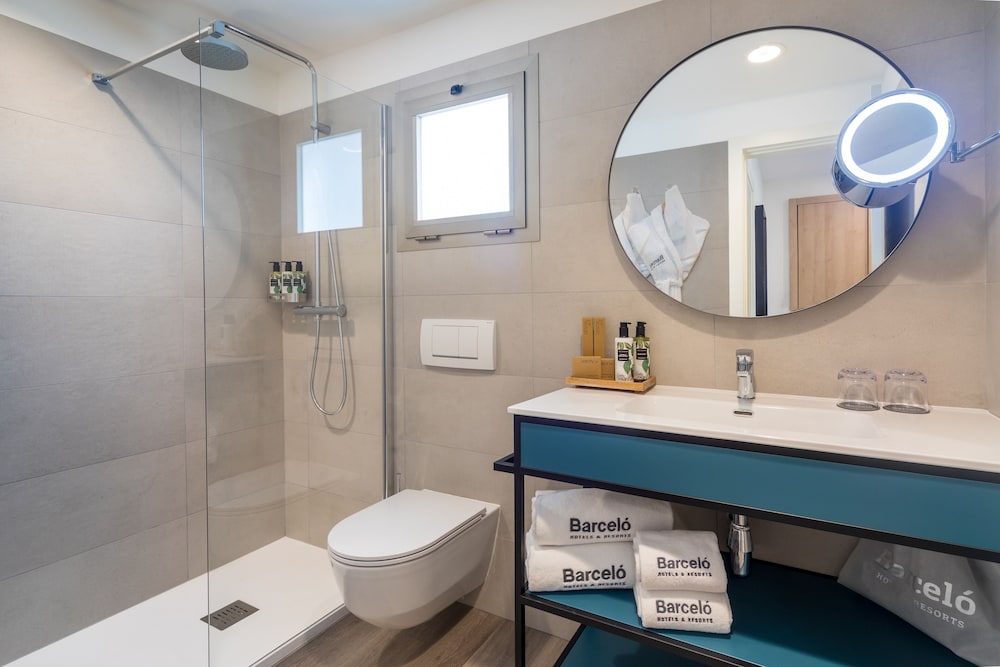 Barceló Fuerteventura Royal Level - Adults Only — Hotel rooms in Costa de Antigua, Canary Islands