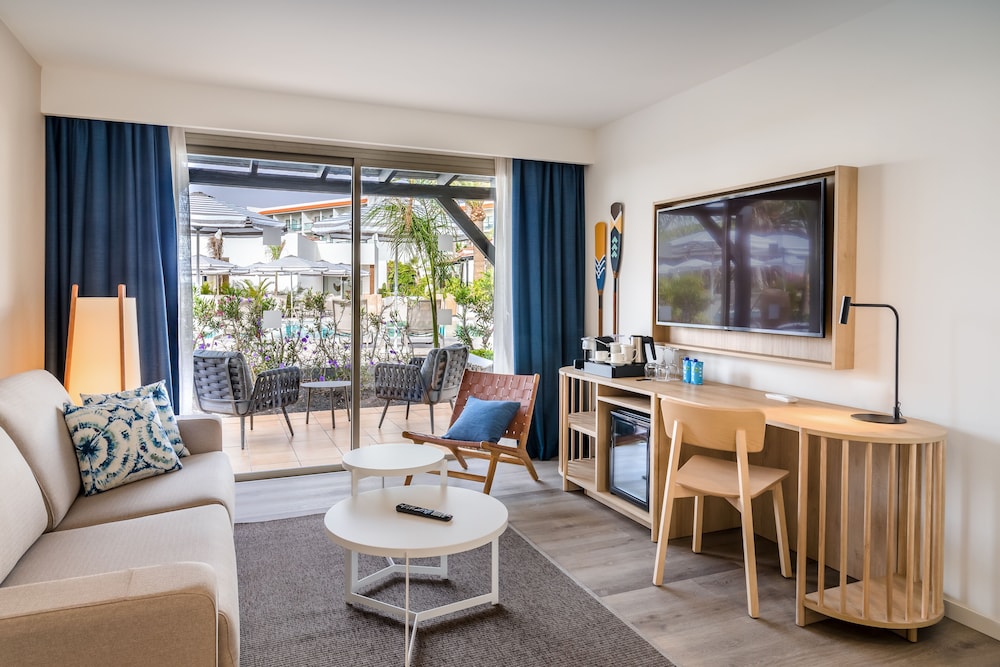 Barceló Fuerteventura Royal Level - Adults Only — Hotel rooms in Costa de Antigua, Canary Islands