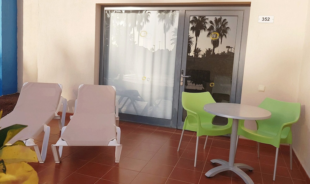 Caybeach Caleta — Hotel rooms in Costa de Antigua, Canary Islands