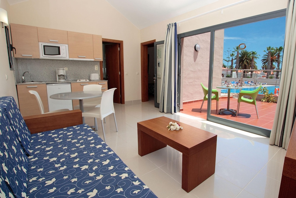 Caybeach Caleta — Hotel rooms in Costa de Antigua, Canary Islands