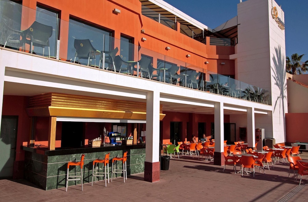 Caybeach Caleta — Restaurant & bars in Costa de Antigua, Canary Islands