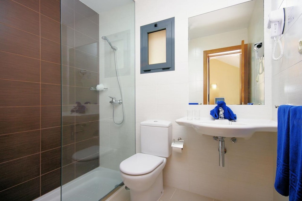 Caybeach Caleta — Hotel rooms in Costa de Antigua, Canary Islands