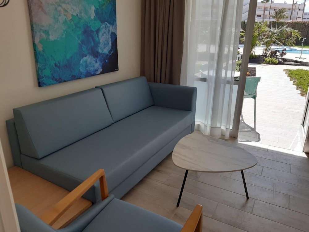 Relaxia Los Girasoles — Hotel rooms in Playa del Ingles, Canary Islands