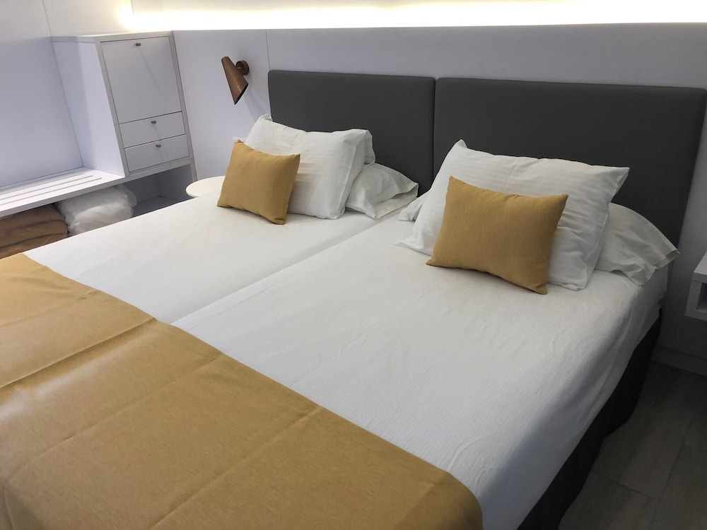 Relaxia Los Girasoles — Hotel rooms in Playa del Ingles, Canary Islands