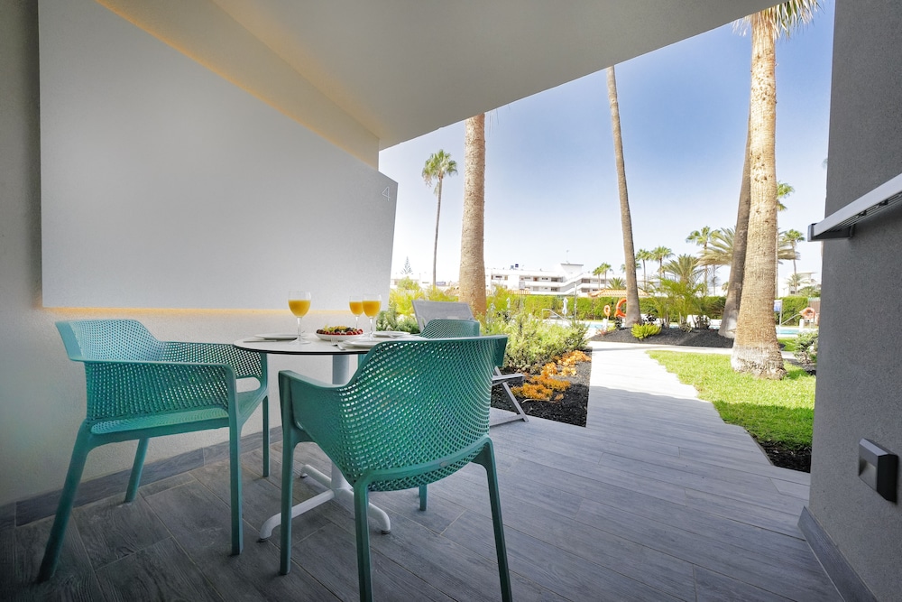 Relaxia Los Girasoles — Hotel rooms in Playa del Ingles, Canary Islands
