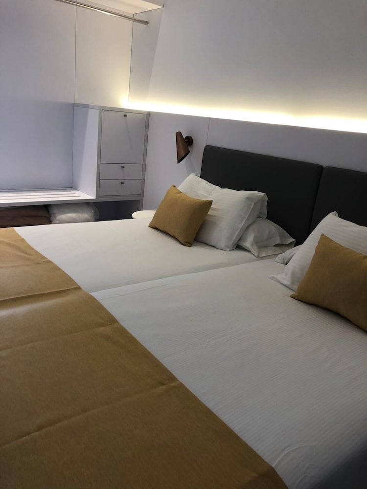 Relaxia Los Girasoles — Hotel rooms in Playa del Ingles, Canary Islands