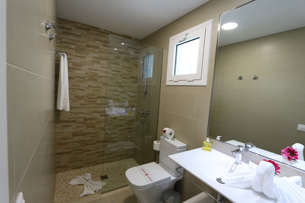 Bahía Calma Beach — Hotel rooms in Costa Calma, Canary Islands