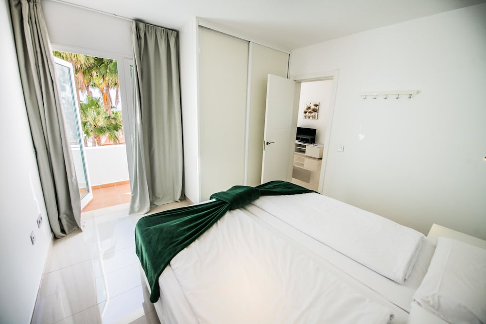 Bahía Calma Beach — Hotel rooms in Costa Calma, Canary Islands
