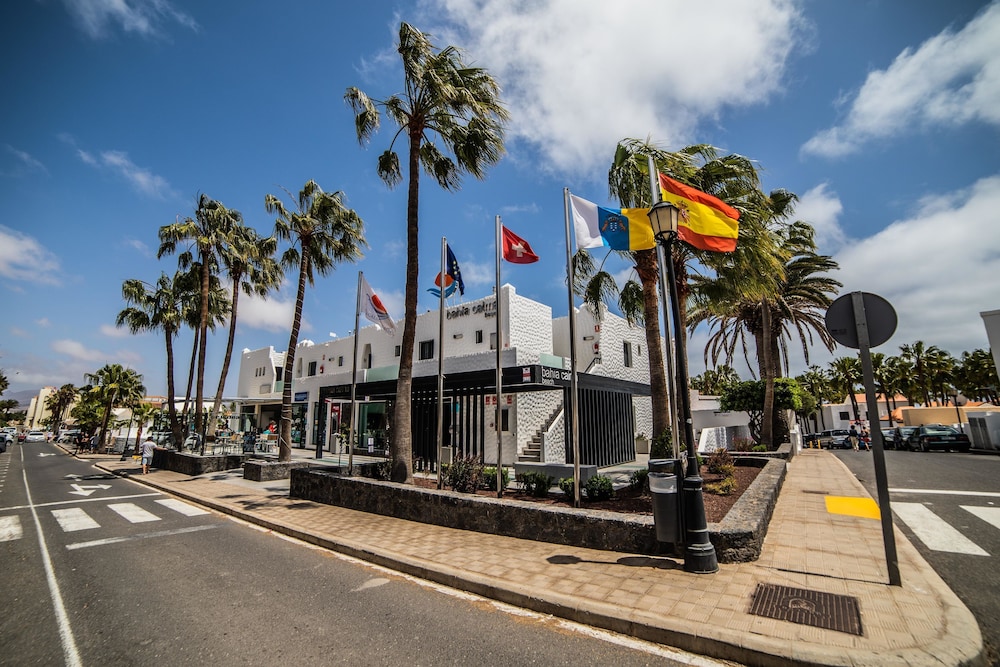 Bahía Calma Beach — Hotel building in Costa Calma, Canary Islands