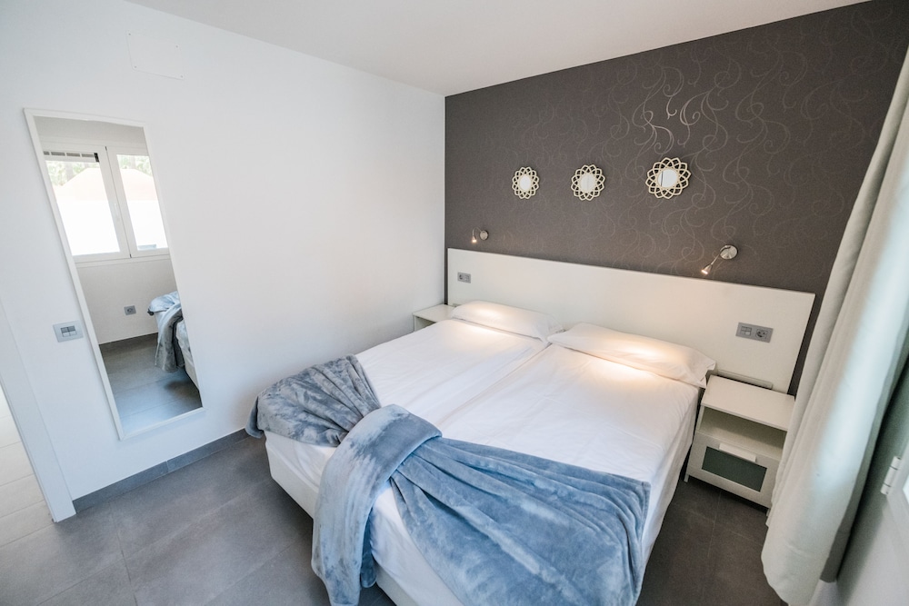 Bahía Calma Beach — Hotel rooms in Costa Calma, Canary Islands