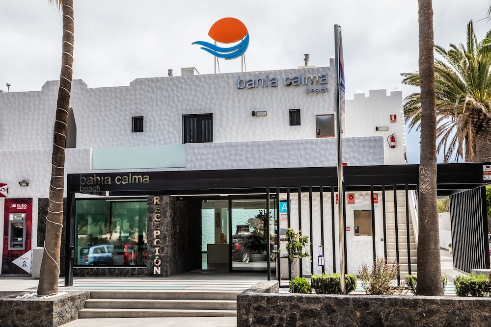 Bahía Calma Beach — Hotel building in Costa Calma, Canary Islands