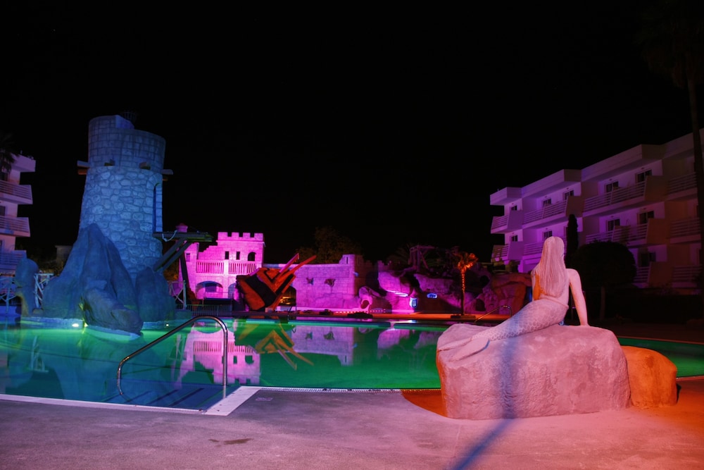 Pirates Village — Attractions for children in Santa Ponca, Balearic Islands