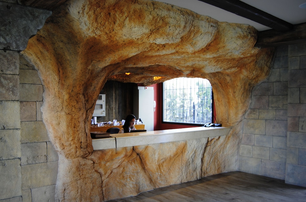 Pirates Village — Hotel building in Santa Ponca, Balearic Islands