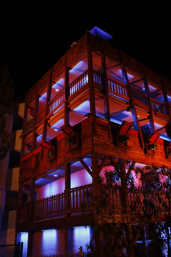 Pirates Village — Hotel building in Santa Ponca, Balearic Islands