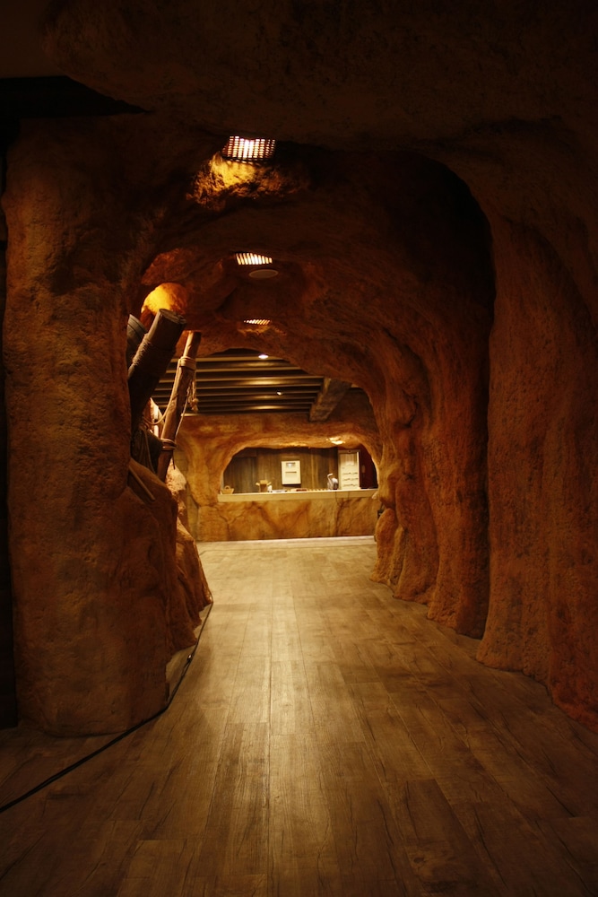 Pirates Village — Hotel building in Santa Ponca, Balearic Islands
