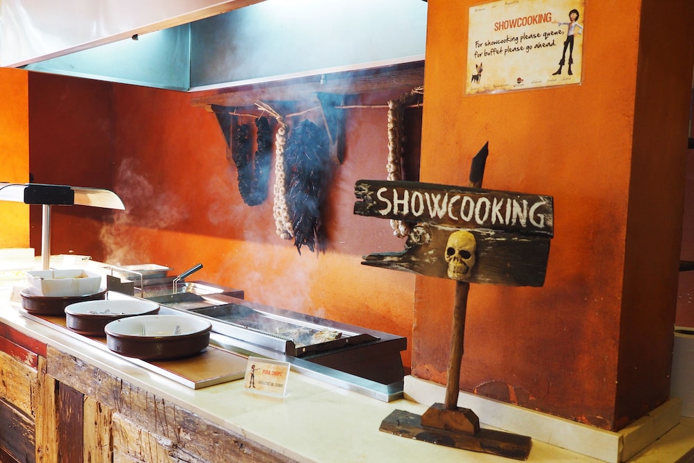 Pirates Village — Restaurant & bars in Santa Ponca, Balearic Islands