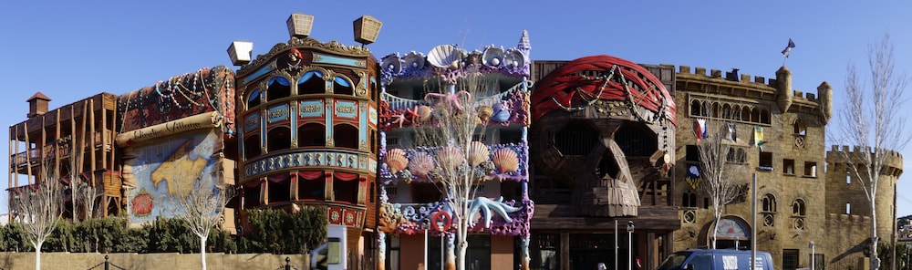 Pirates Village — Hotel building in Santa Ponca, Balearic Islands
