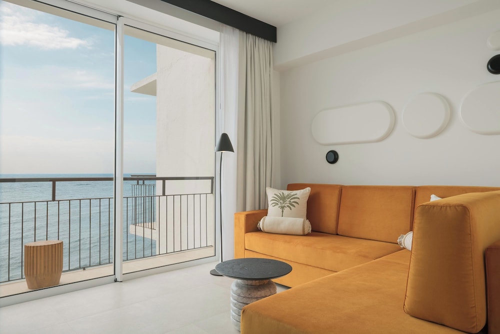 Hotel Riomar Ibiza, A Tribute Portfolio Hotel — Hotel rooms in Santa Eulalia, Balearic Islands