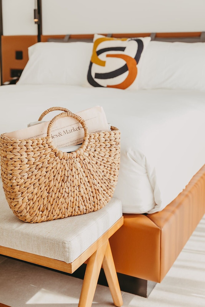 Hotel Riomar Ibiza, A Tribute Portfolio Hotel — Hotel rooms in Santa Eulalia, Balearic Islands