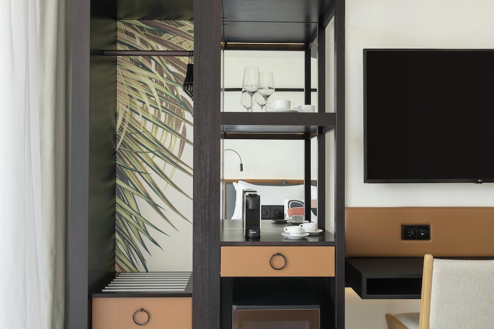 Hotel Riomar Ibiza, A Tribute Portfolio Hotel — Hotel rooms in Santa Eulalia, Balearic Islands