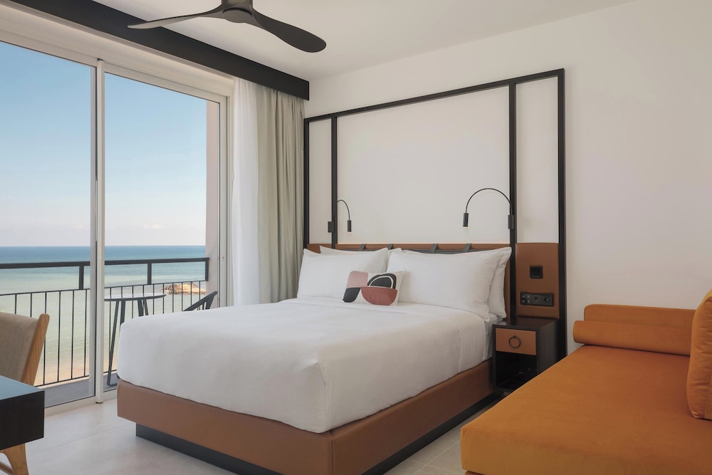 Hotel Riomar Ibiza, A Tribute Portfolio Hotel — Hotel rooms in Santa Eulalia, Balearic Islands