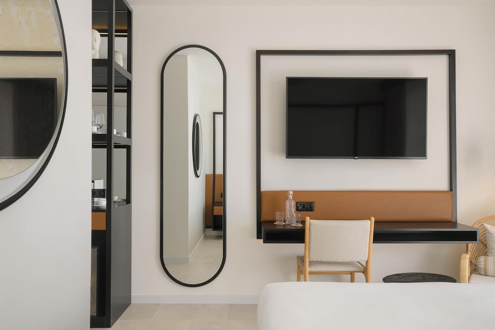 Hotel Riomar Ibiza, A Tribute Portfolio Hotel — Hotel rooms in Santa Eulalia, Balearic Islands