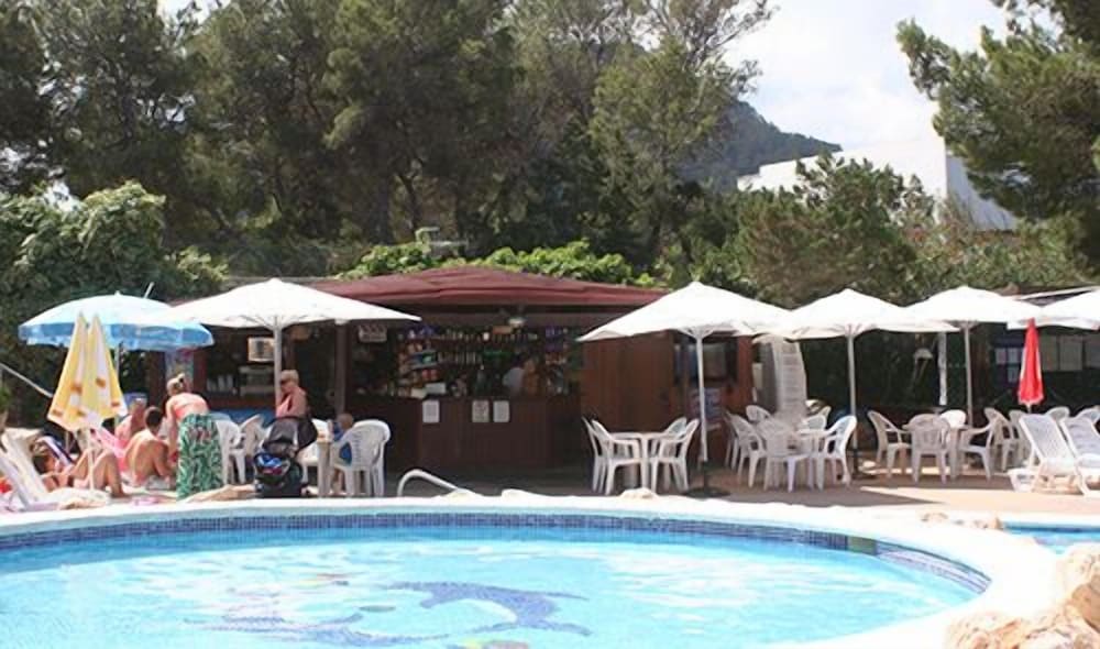 Apartamentos del Rey — Restaurant & bars in Portinatx, Balearic Islands