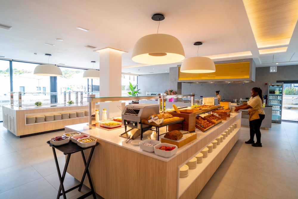 Alannia Salou Resort — Restaurant in Salou, Catalonia