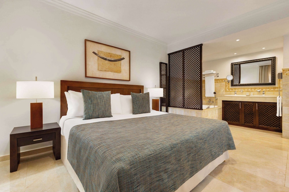 Wyndham Residences Costa Adeje — Hotel rooms in Costa Adeje, Canary Islands