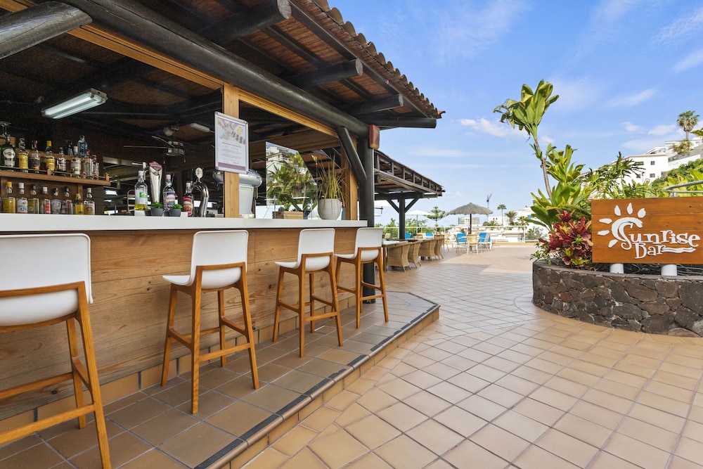 Wyndham Residences Costa Adeje — Restaurant & bars in Costa Adeje, Canary Islands