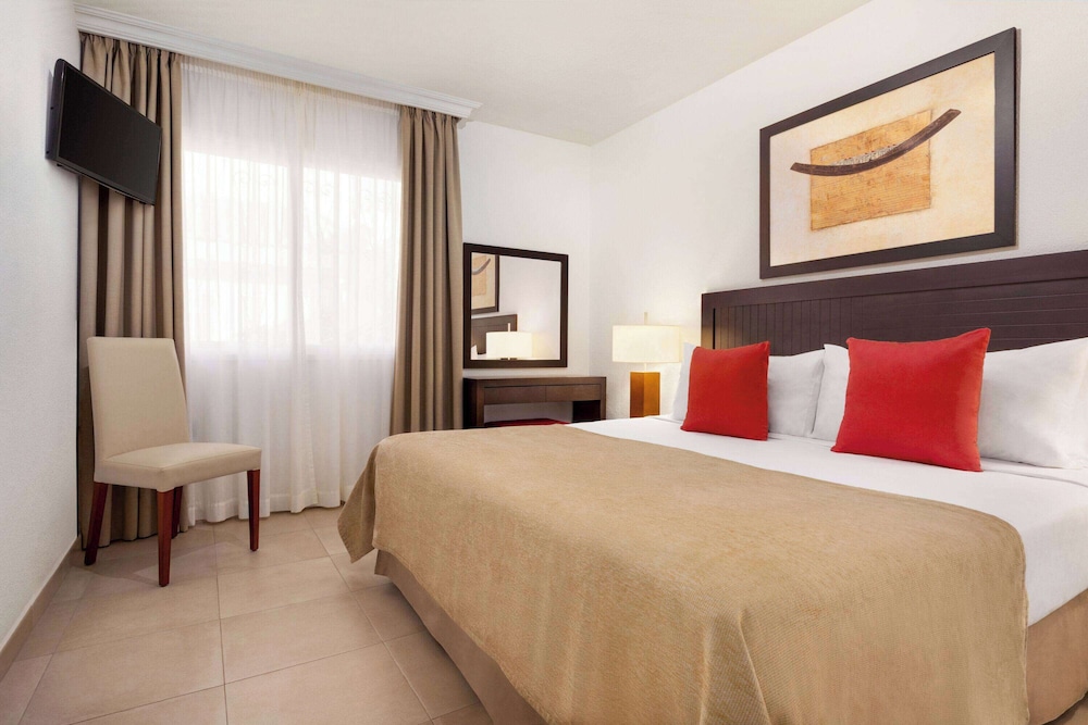 Wyndham Residences Costa Adeje — Hotel rooms in Costa Adeje, Canary Islands