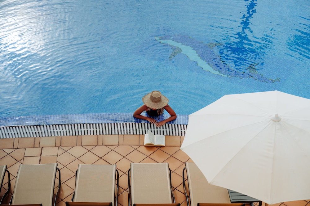 Wyndham Residences Costa Adeje — Swimming pool in Costa Adeje, Canary Islands