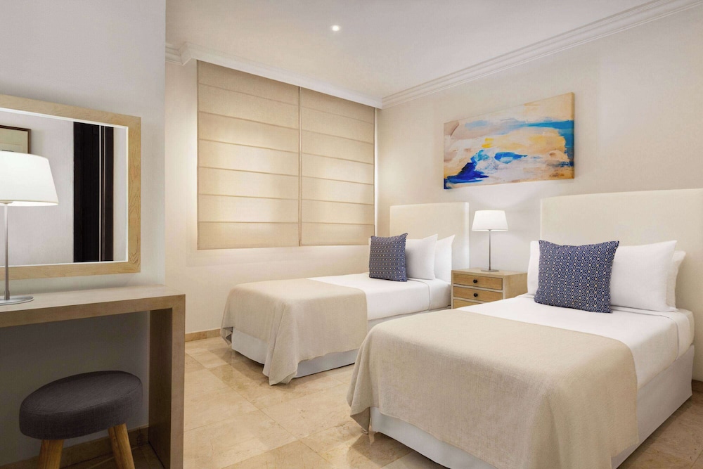 Wyndham Residences Costa Adeje — Hotel rooms in Costa Adeje, Canary Islands