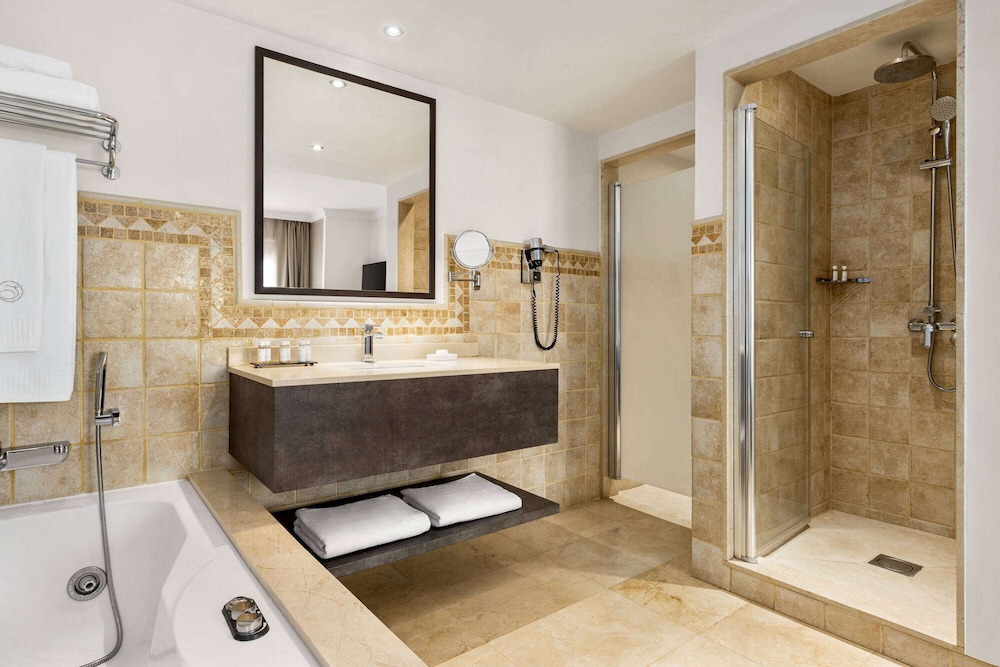 Wyndham Residences Costa Adeje — Hotel rooms in Costa Adeje, Canary Islands