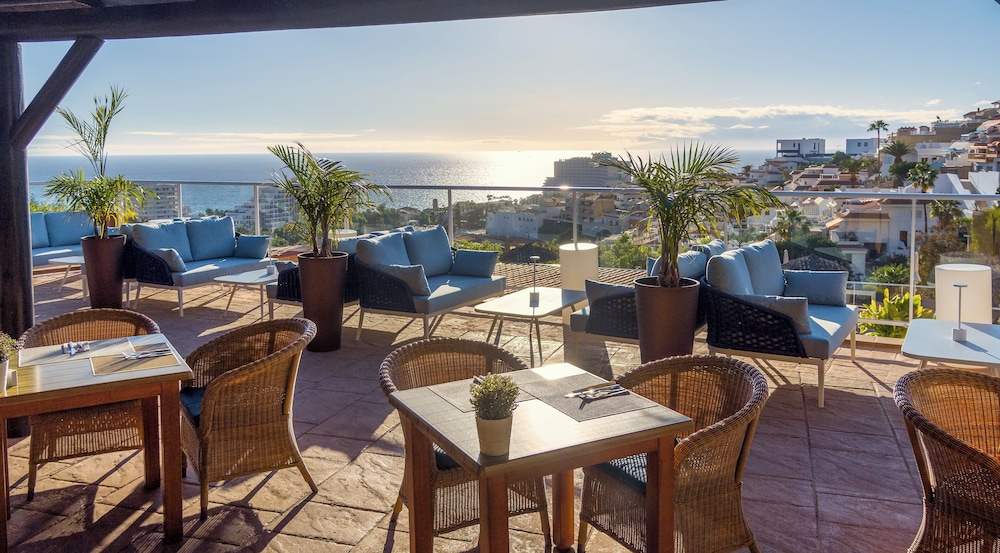 Wyndham Residences Costa Adeje — Restaurant & bars in Costa Adeje, Canary Islands
