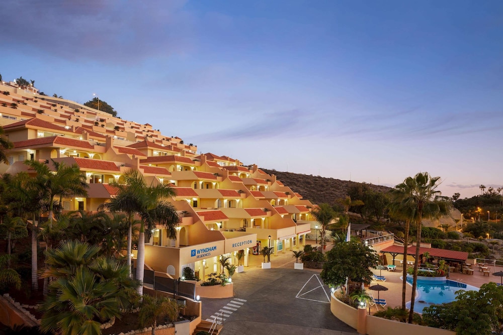 Wyndham Residences Costa Adeje — Hotel building in Costa Adeje, Canary Islands
