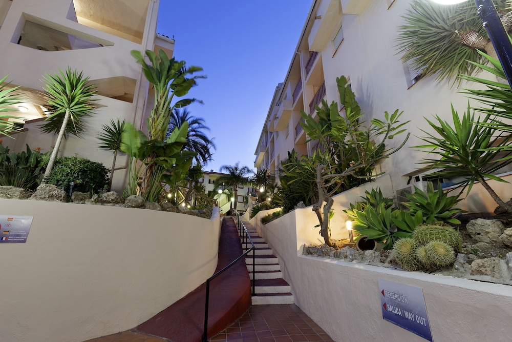 Crown Resorts Club Marbella — Hotel building in Mijas, Andalusia