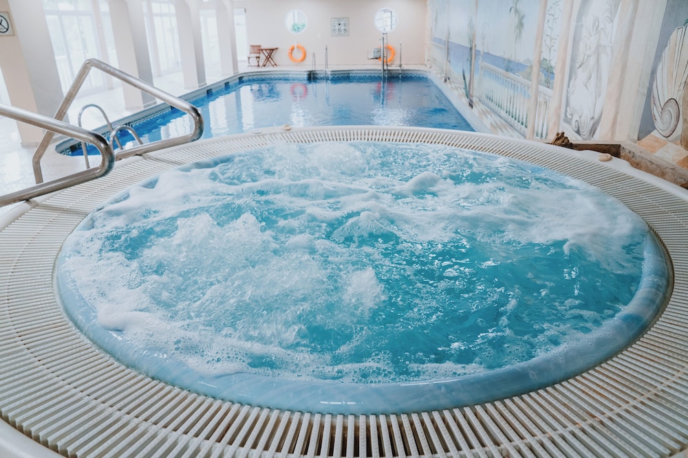 Crown Resorts Club Marbella — Spa in Mijas, Andalusia