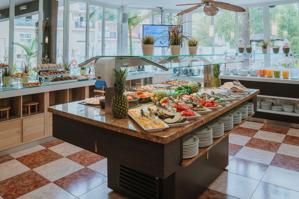 Crown Resorts Club Marbella — Restaurant & bars in Mijas, Andalusia