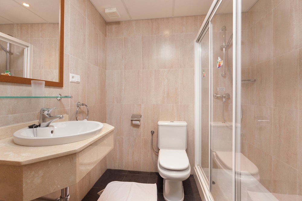 Crown Resorts Club Marbella — Hotel rooms in Mijas, Andalusia