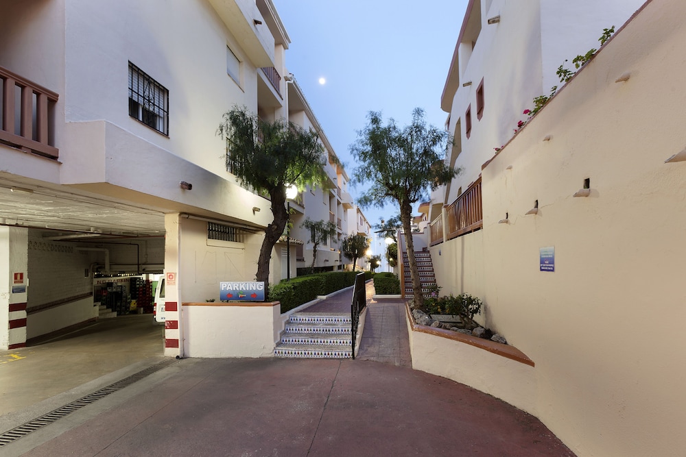 Crown Resorts Club Marbella — Hotel building in Mijas, Andalusia