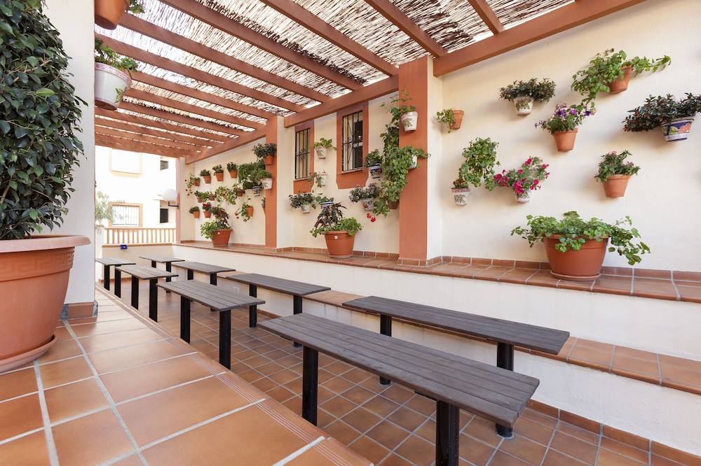 Crown Resorts Club Marbella — Restaurant & bars in Mijas, Andalusia