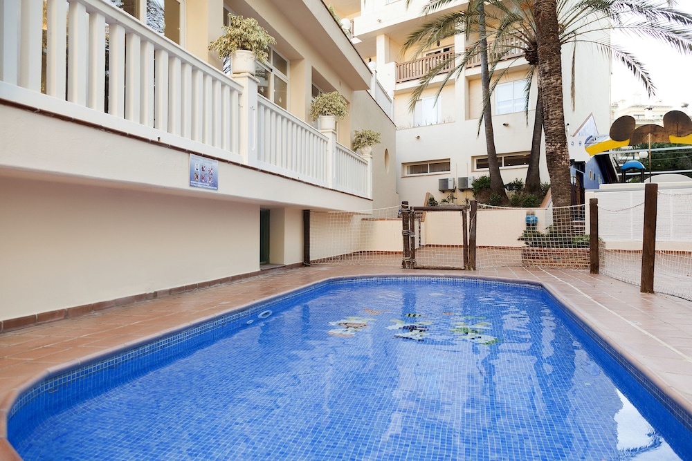 Crown Resorts Club Marbella — Swimming pool in Mijas, Andalusia