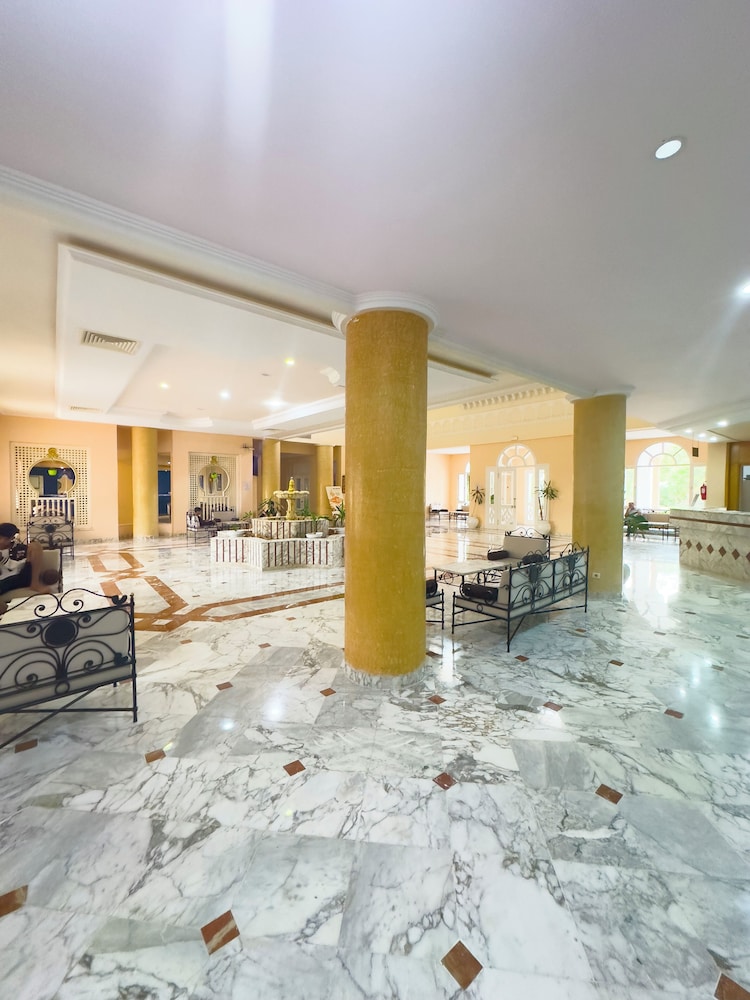 Green Golf Hammamet — Hotel building in Hammamet, Nabeul