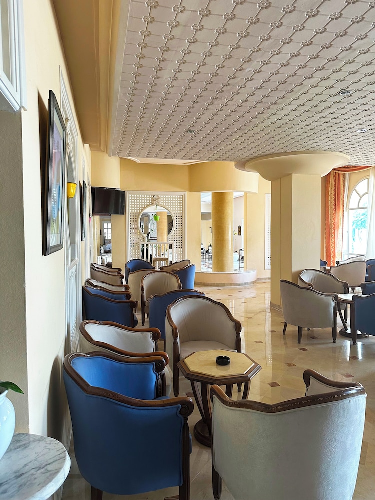 Green Golf Hammamet — Hotel building in Hammamet, Nabeul