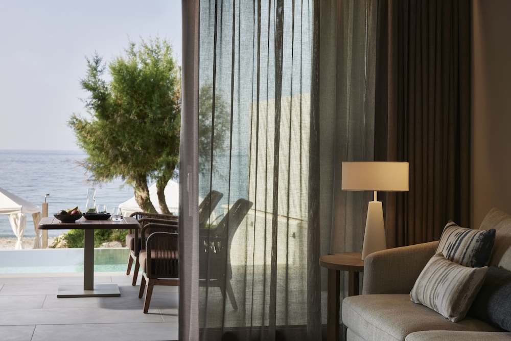 AMIRA LUXURY RESORT & SPA — Hotel rooms in Rethymnon