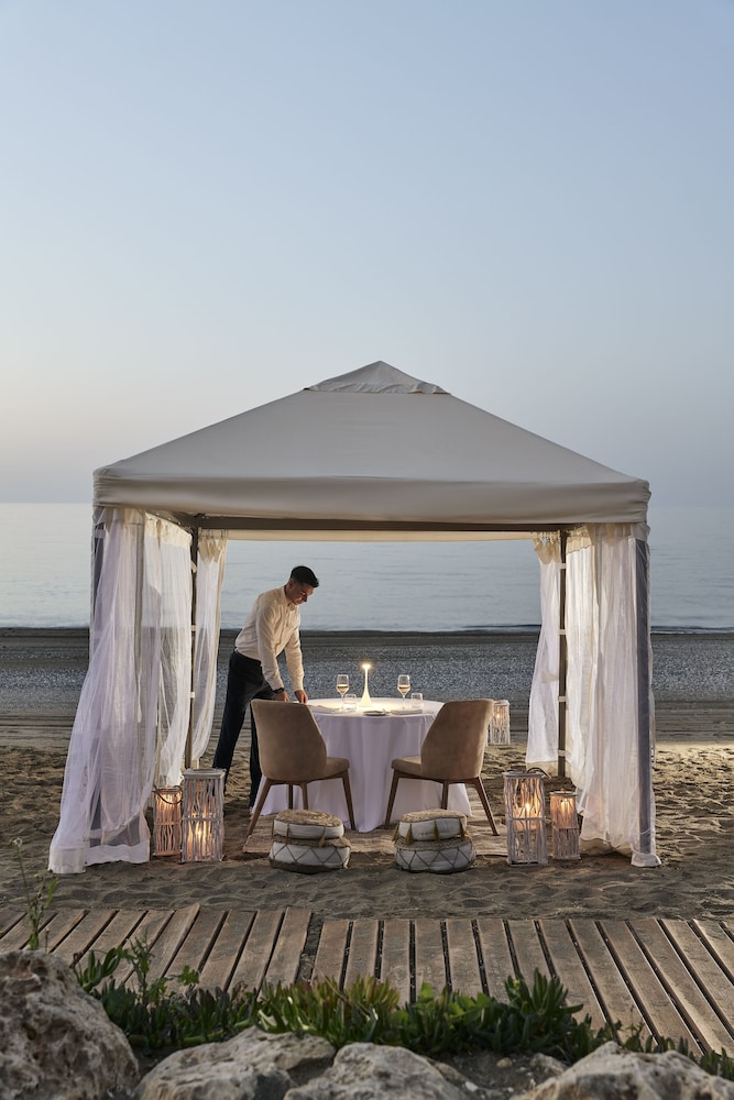 AMIRA LUXURY RESORT & SPA — Restaurant & bars in Rethymnon